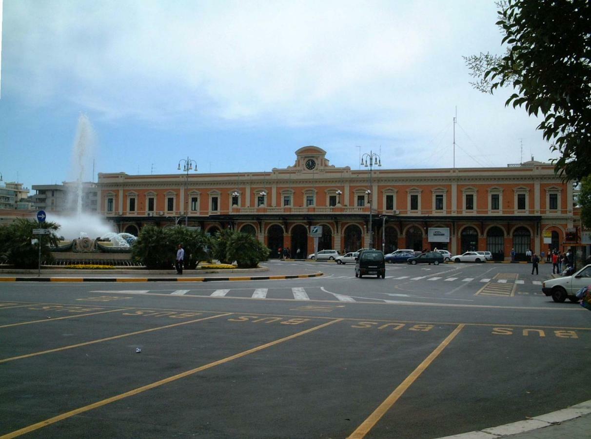 Alla Corte Della Suocera Bari Exterior foto